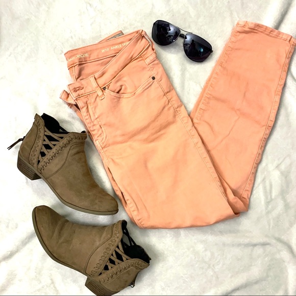 Calvin Klein Jeans Denim - 3/$25 Calvin Klein • skinny coral jeans